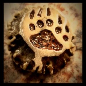 Center piece to your obsidian collection.